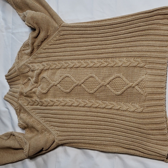 LEO AND NICOLE SWEATER - Picture 9 of 9